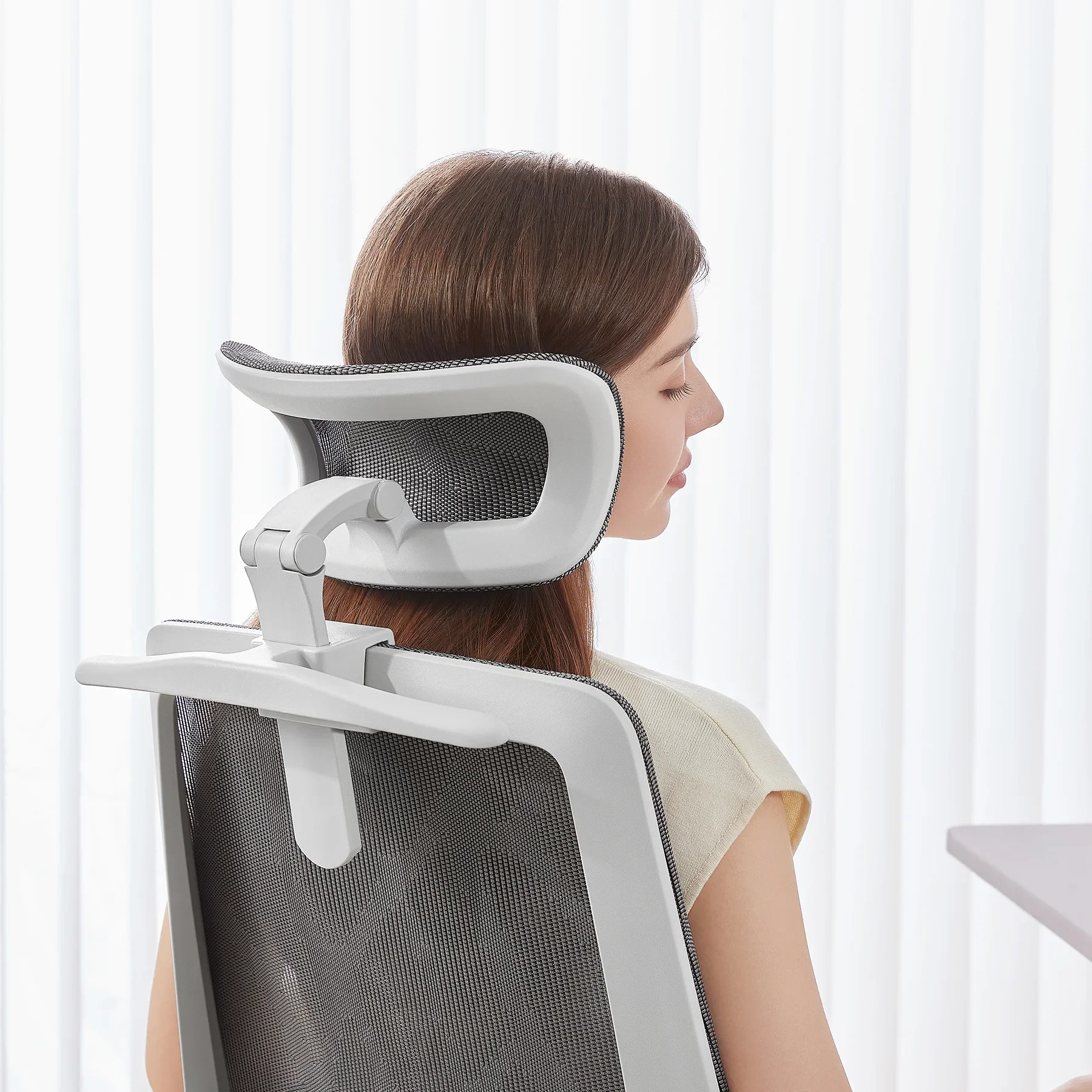 Sihoo M59AS Space-Saving Ergonomic Office Chair with Flip-Up Arms - Image 5